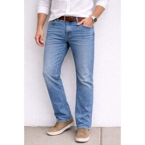 IZOD Straight Fit Medium Wash Denim‎ Jeans Men's 32x30 Classic Stretch